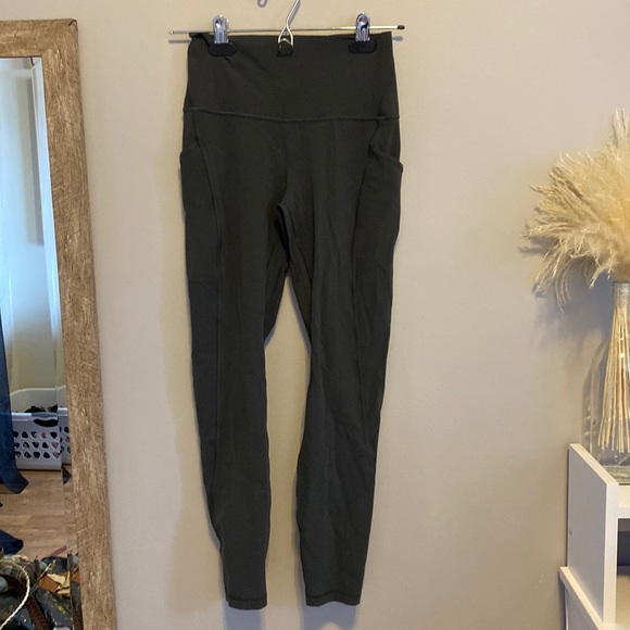 Lululemon aligns - Picture 2 of 4